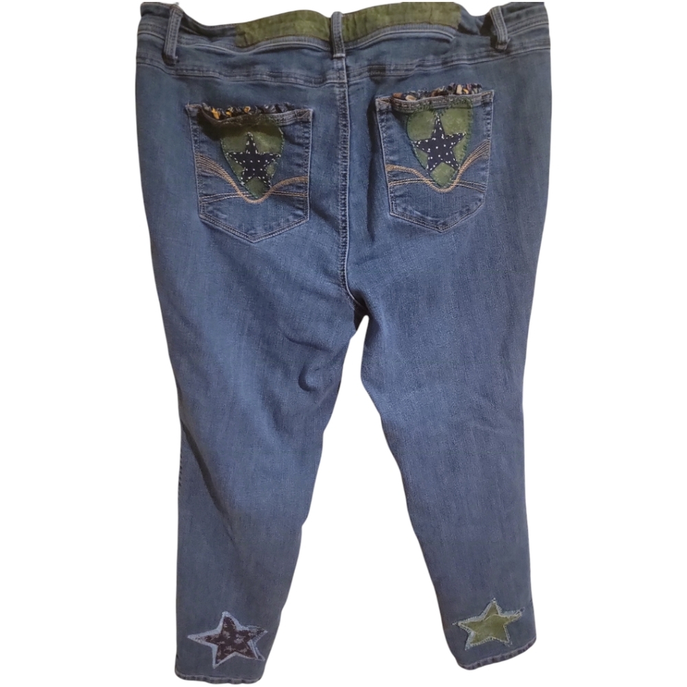 Upcycled Molly Made It Stars & embroided blue jeans - Picture 5 of 17